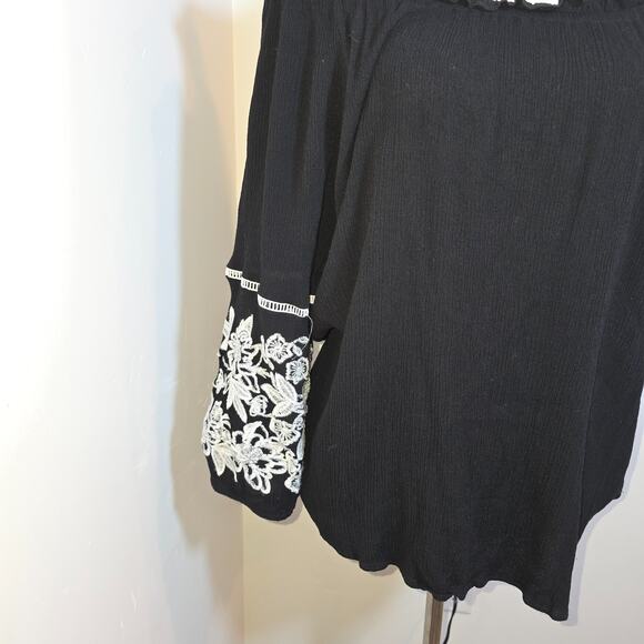 Liv Los Angeles Embroidered Boho Blouse Black White Tunic Top Women’s Size 2X - Picture 2 of 5